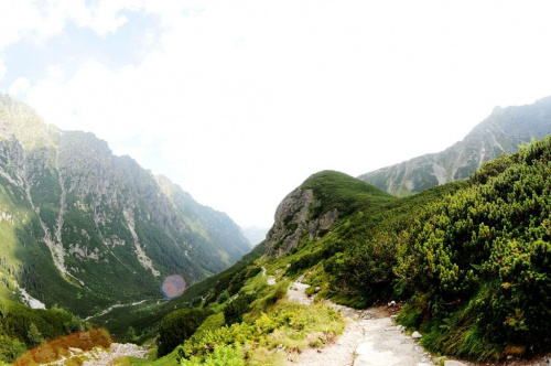 Czarny szlak prowadzący do Doliny Pięciu Stawów. Niestety podczas treningu musiałem biegać na czas. #DolinaPięciuStawówPolskich #Góry