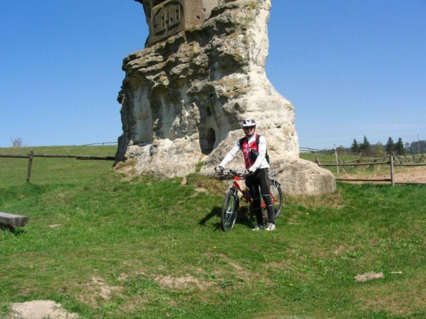 "Diabelska Maczuga" w Krzeszówku.21.04.2009r. Trasa 110km