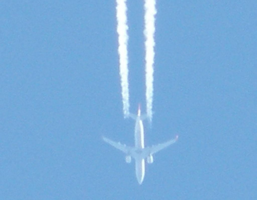 PZK - zdjęcie samolotu na wysokości rejsowej #samolot #pzk #wysokości #rejs #biały