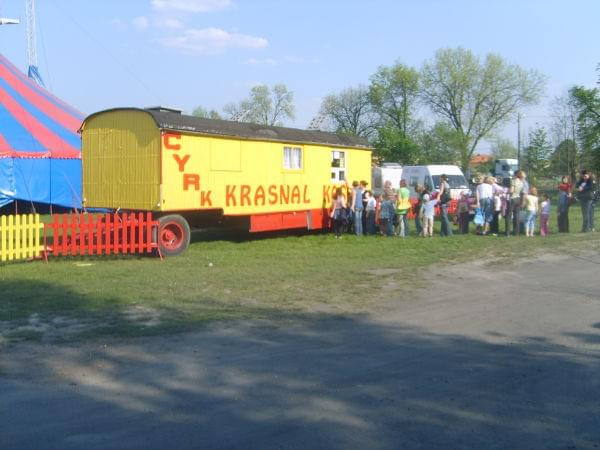 Foto z Cyrku Krasnal 2009 Zakaz Kopiowania zdjęć Zapraszamy na www.cyrk-fan.com #CyrkKrasnal2009