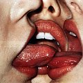 Fotograf: Terry Richardson #Terry #Richardson #fotograf #photography #prowokator #prowokacja #erotyka #mleko #kiss