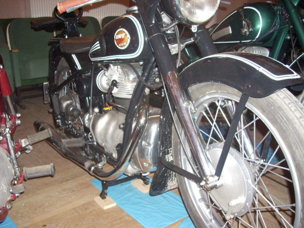 Wystawa motocykli w Hajnówce 2009 #motory #motocykle #wystawa #WystawaMotocykli #hajnówka #WystawaMotorów #zabytkowe #nowe #ścigacze #choppery #turystyczne #CiekaweMotocykle
