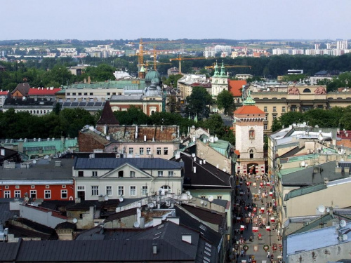 Panorama Krakowa i widok na Bramę Floriańską.