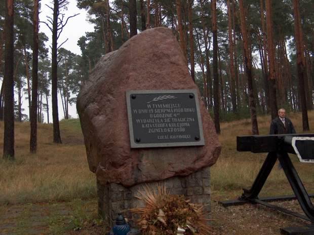 Pomniki ofiarom katastrofy kolejowej