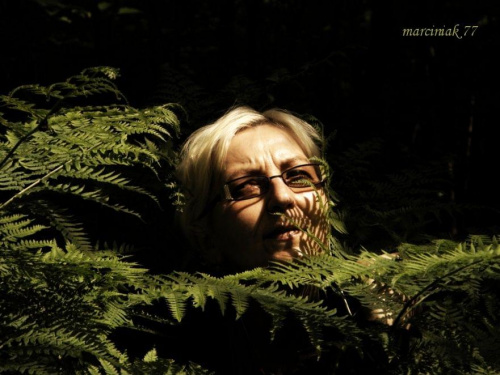 Leśny ludek :-) #kobieta #portret #paproć #las
