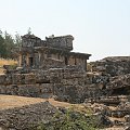 Hierapolis, Nekropola północna - chorzy tak licznie przybywający do leczniczych źródeł Pamukkale nie zawsze wracali do domów po odbytej kuracji... Jeden z największych cmentarzy Anatolii