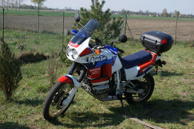 XRV750