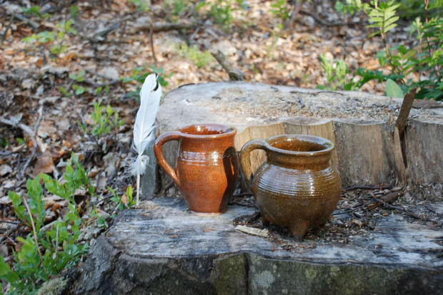 ceramika średniowiecza #ceramika #gary #GlinaŚredniowiecze #gliniaki #kubki #kufle #siwaki