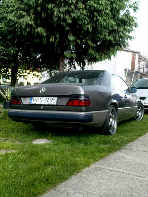 #W124Coupe