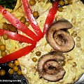 Śledź na puree groszkowo-chrzanowym.
Przepisy do zdjęć zawartych w albumie można odszukać na forum GarKulinar .
Tu jest link
http://garkulinar.jun.pl/index.php
Zapraszam. #śledź #ryby #groszek #chrzan #gotowanie #jedzenie #kulinaria