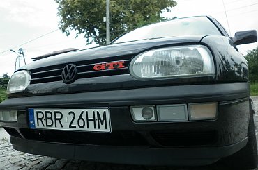 #czarno #czarny #czerwony #emblemat #kolor #malowanie #pomalowany #znaczek #Znaczki