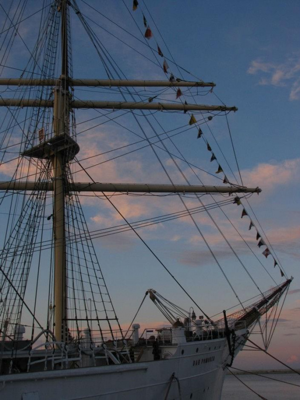 Dar Pomorza - Gdynia #Statek #morze