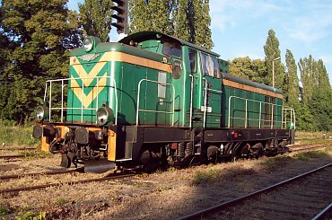 STACJA Racławice śląskie
LOKOMOTYWA SPALINOWA serii SM42-858 #SM42 #RACŁAWICE