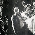 Henryk Małkowski ( 2. od lewej ), Karolina Lubieńska, Zbigniew Sawan ( 4. od lewej ), Julian Krzewiński ( 1. od lewej ) , Kadr z filmu " Pałac na kółkach "_1932 r.