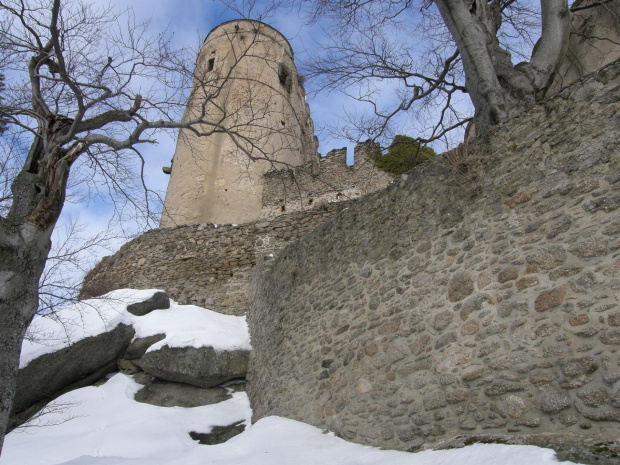 Zamek Chojnik w okolicy Jeleniej Góry w zimowej krasie.......www.zamek-chojnik.cba.pl #zamek #Chojnik #zima #JeleniaGóra