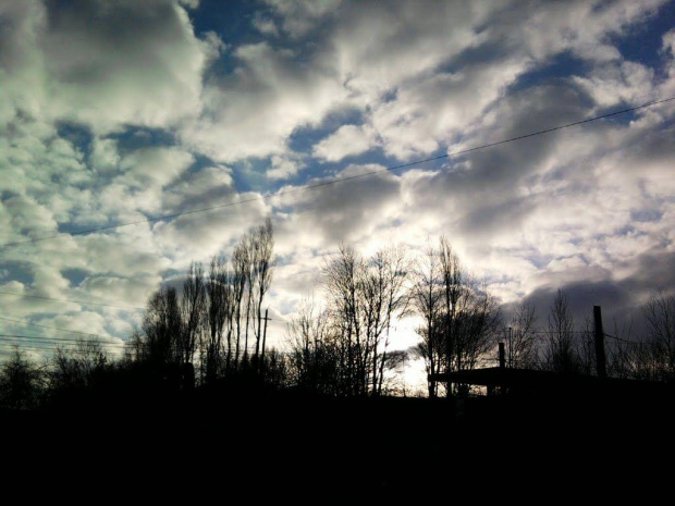 ..mimo chmur - pogodnego dnia :-)