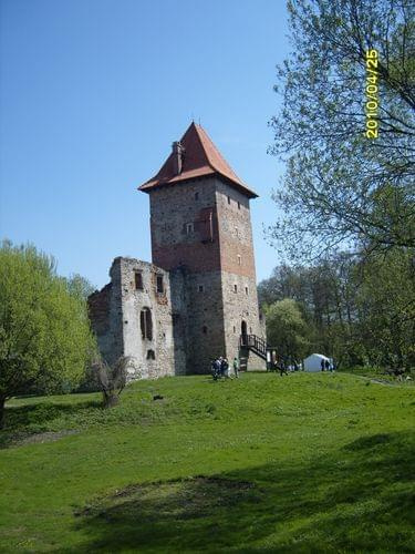 ruiny zamku w Chudowie