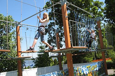 Park linowy www.Bajkowa Kraina.info #ParkLinowy #BajkowaKraina #Rybnik #Smok #Dinozaury #PodŻaglami #rzepka #DomNaKurzejStopce #ChataZPiernika #ChatkaZPiernika #DomNaKurzejNodze #Pinokio #CzerwonyKapturek #Czarownica #BabaJaga #JaśIMałgosia #Bajka