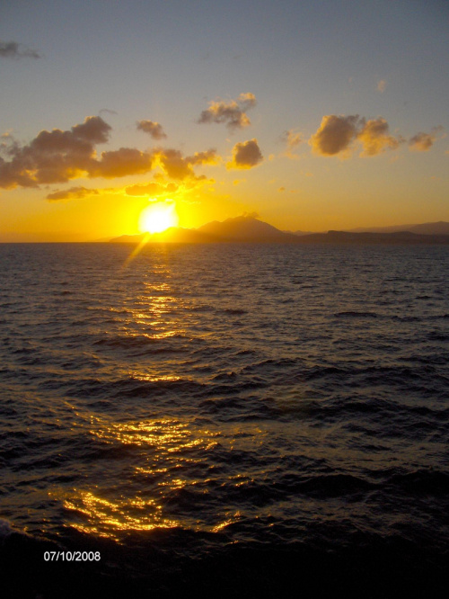 Wschód słońca na Morzu Kreteńskim