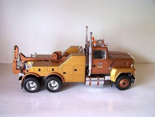 Ford LTL 9000 Wrecker