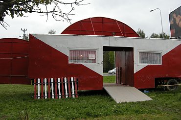 Cyrk Safari-2010. Zapraszamy na www.portalcyrkowy.ubf.pl #cyrk #safari #sezon #clown #rzeszów #występycyrkowe #kmc #portal #cyrkowy #portalcyrkowy #cyrksafari #arena