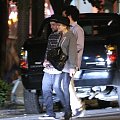 MK Joel Madden and friends out and about in NYC-paparazzi sierpień 2008