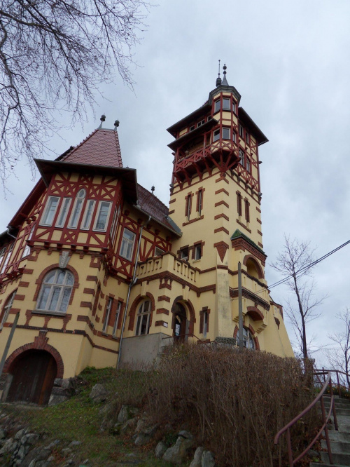 Zameczek Hradek - Burgsberg w Varnsdorfie w Czechach #Czechy #WieżaWidokowa