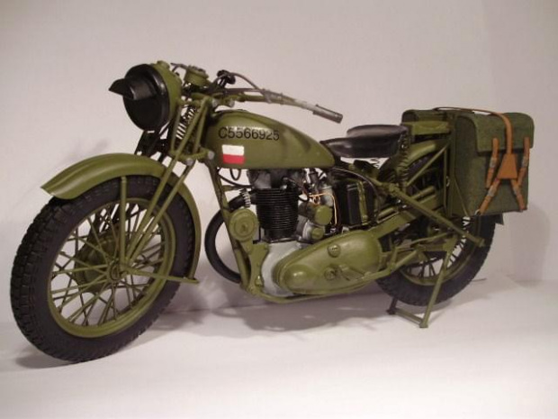 TRIUMPH 3HW