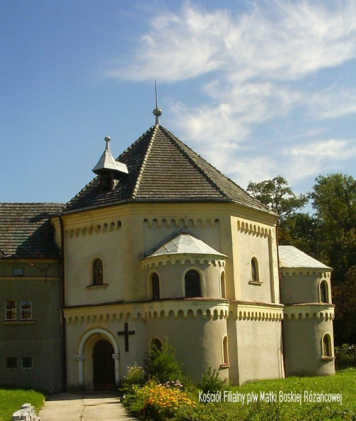 Kaplica przypałacowa z 1904 roku w Ostrowinie