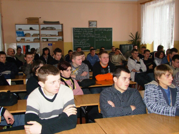 19 stycznia 2009 r. w Zespole Szkół im. Kajetana hr. Kickiego w Sobieszynie odbyło się spotkanie młodzieży z przedstawicielami WSOSP w Dęblinie #Sobieszyn #Brzozowa
