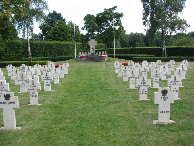 Cmentarz Etteseeban w Bredzie #RajdMaczka #GenerałMaczek