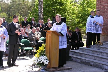 Foto Nicewicz  I Wojewódzkie Biegi Pokoju Im. Sługi Bożego Jana Pawła II. Msza Św. w Kościele Najświętszego Serca Jezusowego w Koźle gmina Kolno w dniu 03-06 -2006r #Nicewicz #Parafa #Najświętszego #Serca #Jezusowego #WKoźle #powiat