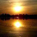 Mój najlepszy zachód słońca jaki sfotografowałam i jestem z niego dumna :) #jezioro #woda #słońce #zachód #piękny #odbicie