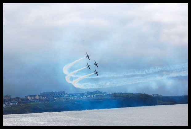 International Air Show Portrush 2007
08/09/2007 #airshow #samolot #akrobacje #Portrush