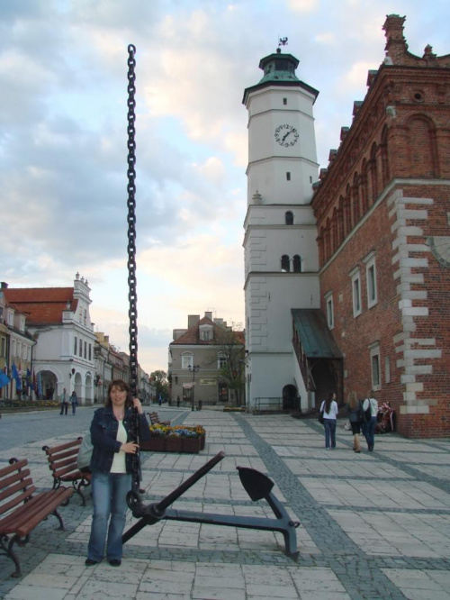 Rynek w Sandomierzu #Sandomierz #Polska #Rynek #kamienice #Ratusz #renesansans #kotwica #studnia