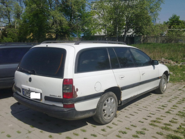 #auto #omeba #opel #samochód #uszkodzony