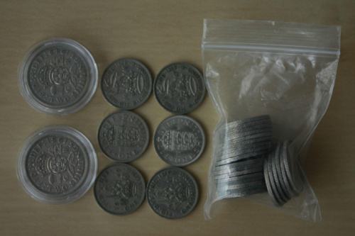 dwu i jedno szlingowe monety #moneta #monety #pence #pensówki #szling